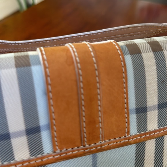 Burberry Spring / Summer handbag - Picture 9 of 10